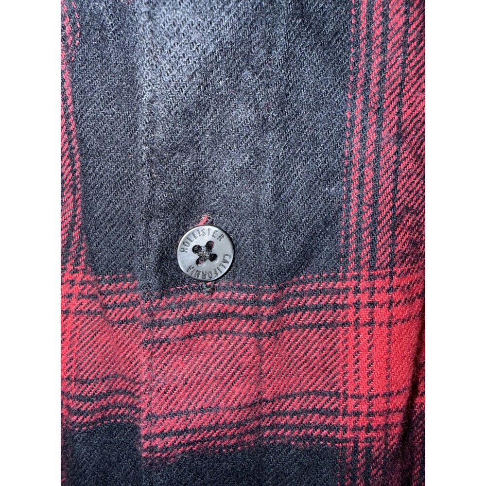 Hollister Men’s Plaid Flannel Shirt Small Red Black Short Sleeve Cotton - Picture 8 of 10